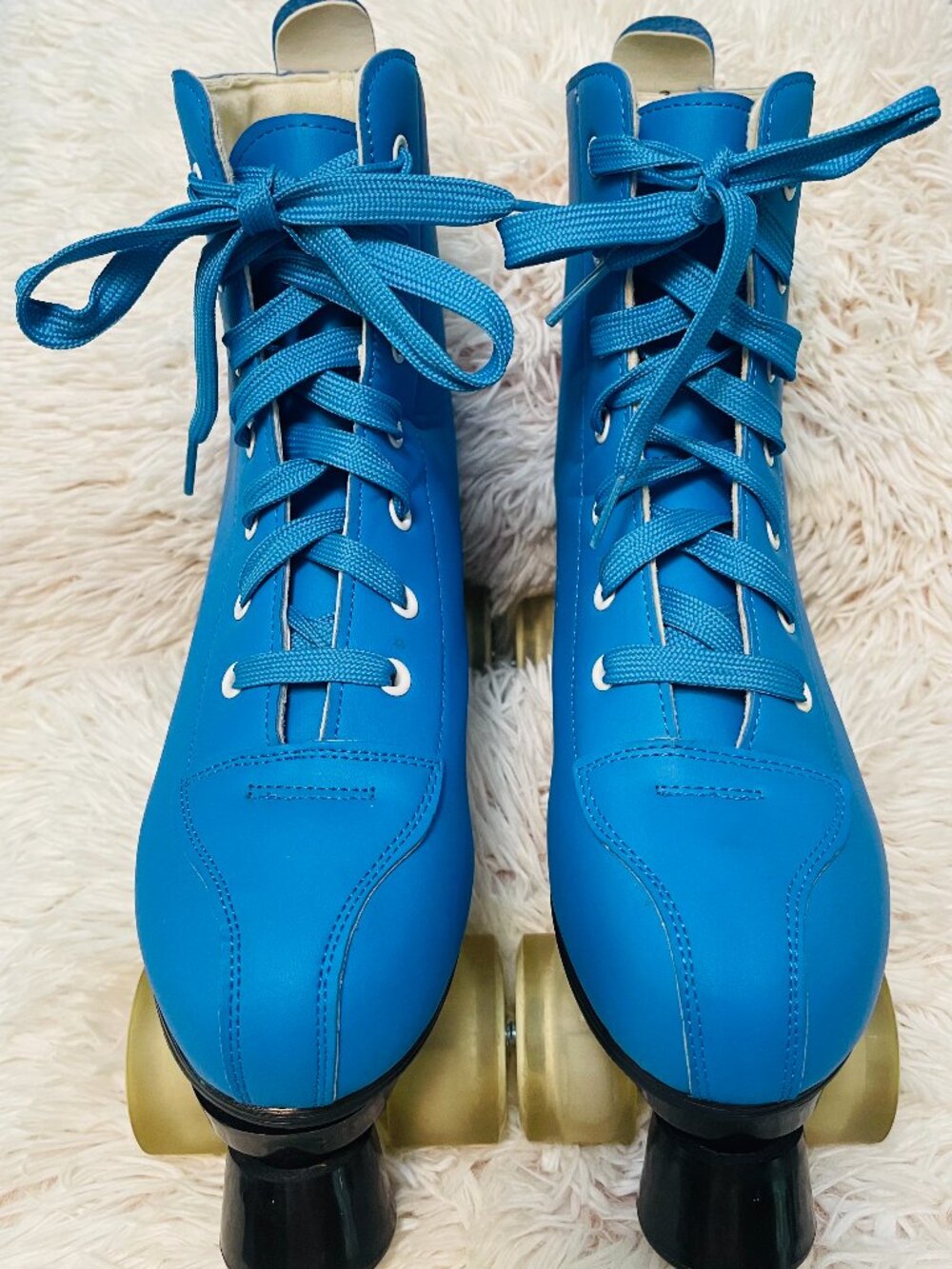 RETRO Roller Skates - Bright Blue!